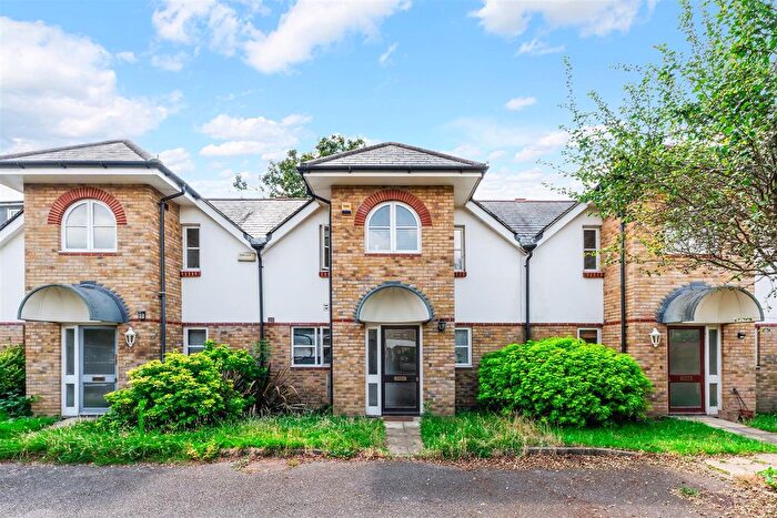 2 Bedroom Property To Rent In Deburgh Road, London, SW19