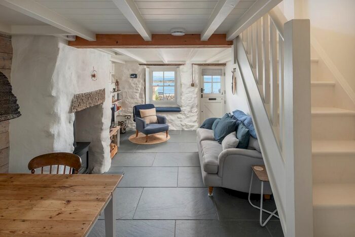 1 Bedroom Detached House For Sale In Saltponds, Mousehole, Cornwall, TR19