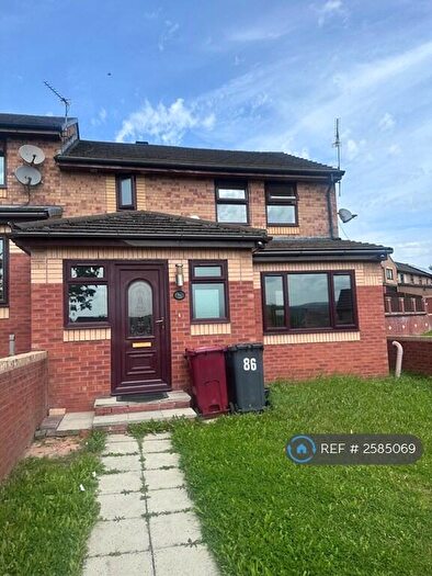 4 Bedroom Semi-Detached House To Rent In Charlotte Street, Blackburn, BB1