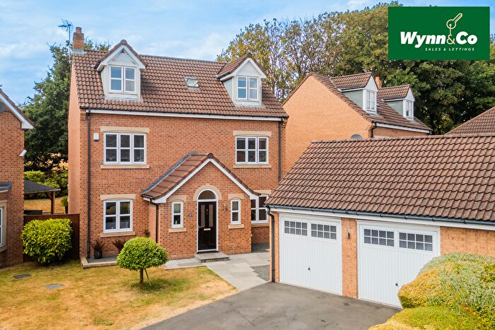 5 Bedroom Detached House For Sale In Royal Troon Mews, Wakefield, WF1