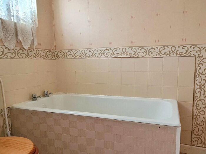 3 Bedroom Terraced House For Sale In Orchard Terrace, Glastonbury, BA6