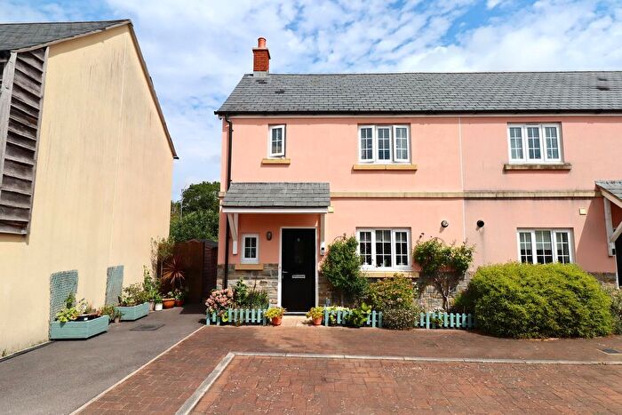 2 Bedroom End Of Terrace House For Sale In Trivetts Way, Cossington, TA7