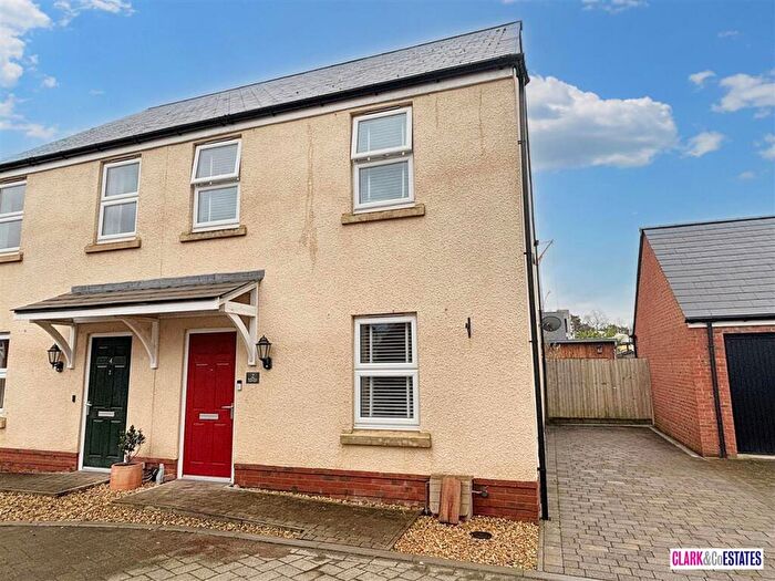 2 Bedroom Semi-Detached House For Sale In Market Mews, Exeter, EX2