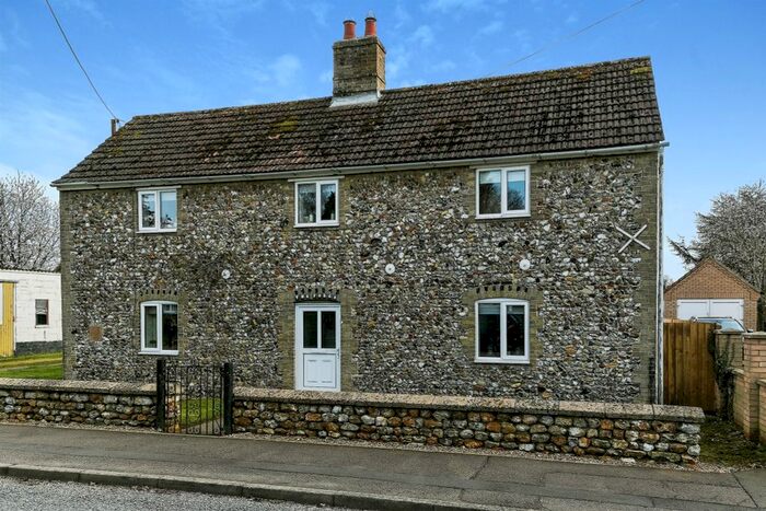 3 Bedroom Cottage For Sale In The Street, Gooderstone, King's Lynn, PE33