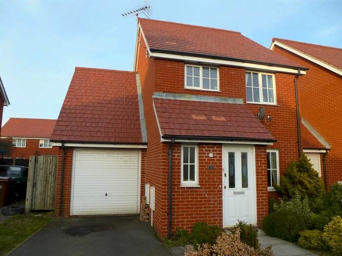 3 Bedroom Semi-Detached House To Rent In Winchelsea Road, Eastbourne, BN22
