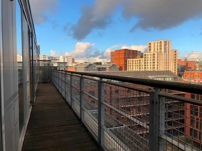 2 Bedroom Flat To Rent In Vantage Quay, Brewer Street, Manchester, M1