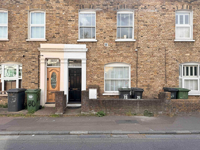 3 Bedroom Terraced House To Rent In Brookmill Road, London, SE8