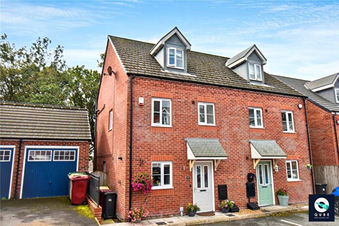 3 Bedroom Semi-Detached House For Sale In Silver Birch Close, Lostock, Bolton, Greater Manchester, BL6