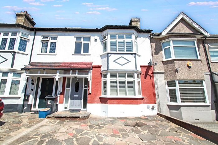 3 Bedroom Terraced House To Rent In Greenstead Gardens, Woodford Green, IG8
