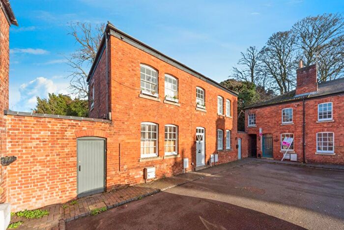 2 Bedroom Semi Detached House For Sale In Barrack Square, Grantham, NG31