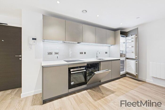 2 Bedroom Apartment To Rent In Lionel Street, B3