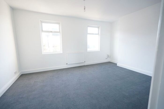 1 Bedroom Flat To Rent In Southend Road, Grays, RM17