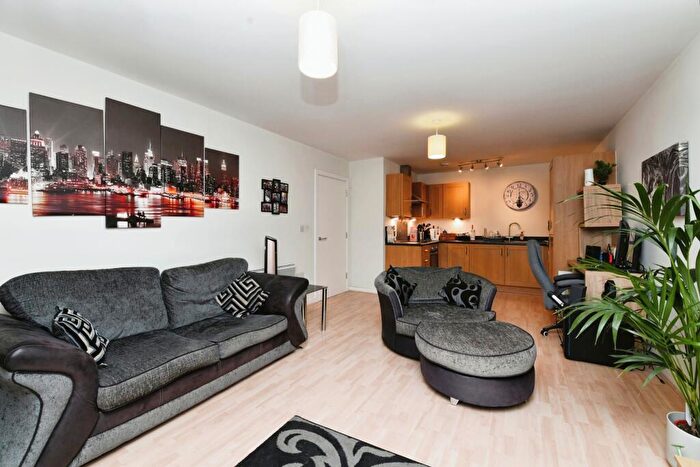 1 Bedroom Flat For Sale In Southernhay Close, Basildon, Essex, SS14