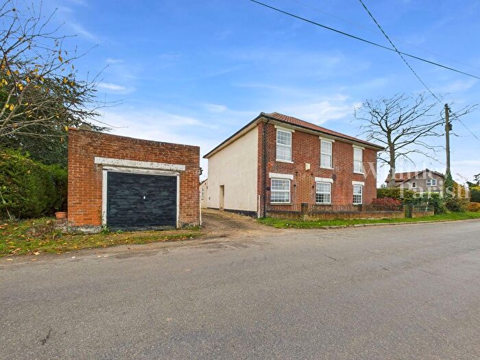 4 Bedroom Detached House For Sale In Pye Lane, Deopham, Wymondham, NR18