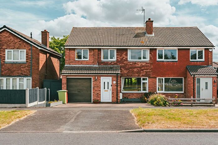 4 Bedroom Semi Detached House For Sale In Rowan Tree Road, Killamarsh, S21