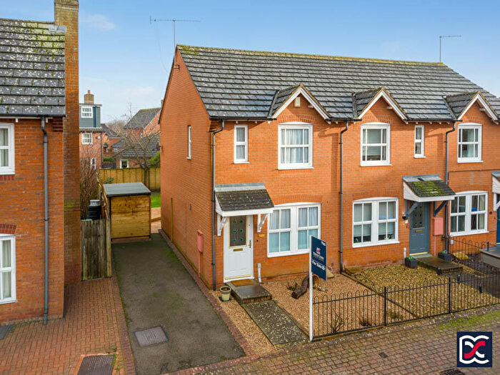 2 Bedroom End Of Terrace House For Sale In Bennett Close, Daventry, Northamptonshire, NN11