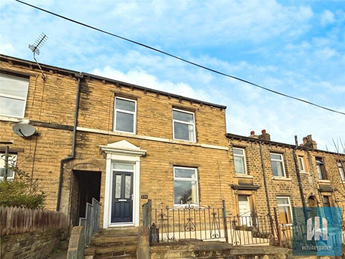 2 Bedroom Terraced House To Rent In Blackmoorfoot Road, Crosland Moor, Huddersfield, HD4