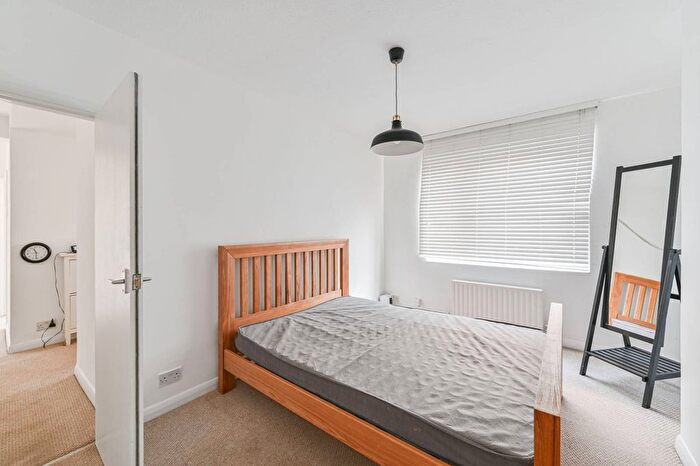 3 Bedroom Terraced House To Rent In Sirdar Road, Tooting, Mitcham, CR4