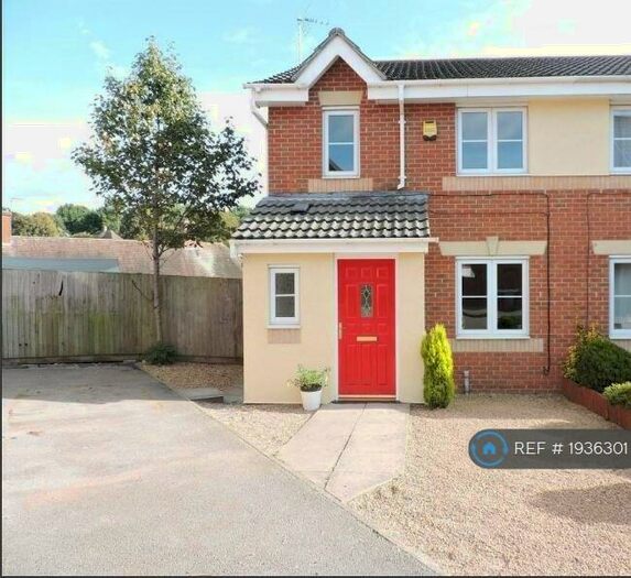 3 Bedroom Semi-Detached House To Rent In Page Avenue, Nottingham, NG5