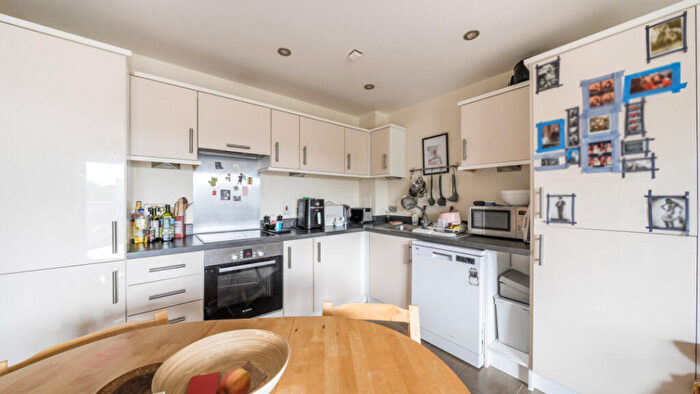 1 Bedroom Flat For Sale In Meadowcroft Mews, London, SE6