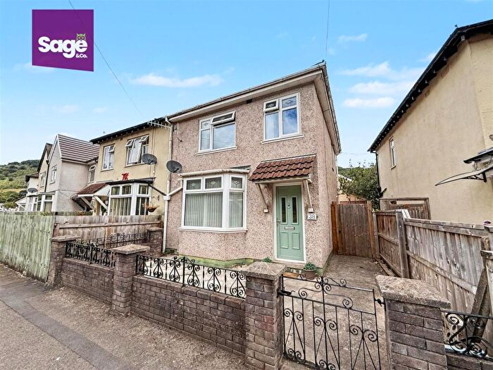 3 Bedroom Semi-Detached House For Sale In Crescent Road, Risca, Newport, NP11