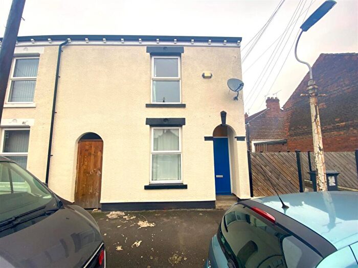 2 Bedroom End Of Terrace House For Sale In Folkestone Street, Hull, HU5