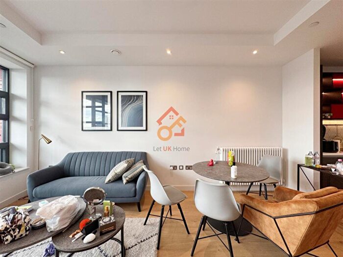 1 Bedroom Flat To Rent In Defoe House, City Island Way, London, E14