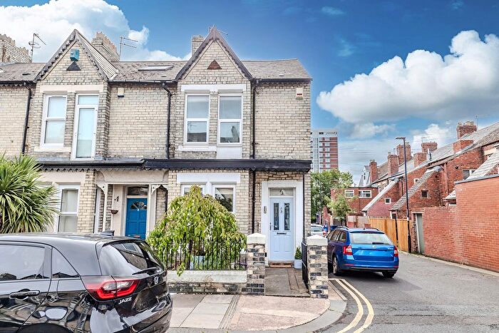 2 Bedroom End Terrace House For Sale In Falmouth Road, Heaton, Newcastle Upon Tyne, NE6