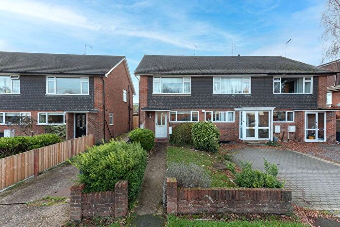 2 Bedroom End Terrace House For Sale In Normanhurst Road, Walton-On-Thames, Surrey, KT12