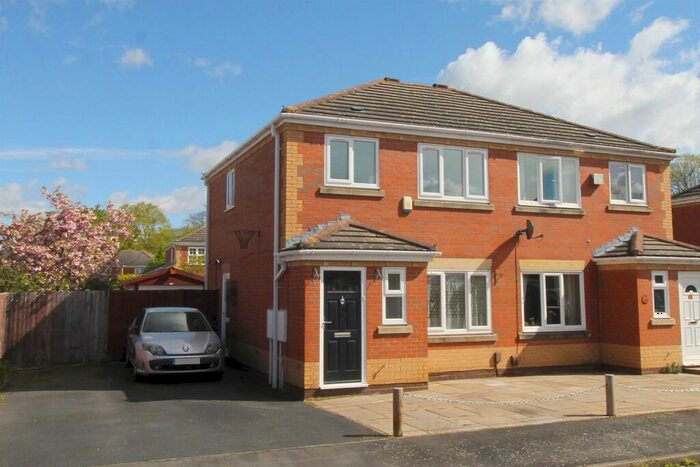 3 Bedroom Semi-Detached House To Rent In Perry Grove, Loughborough, LE11