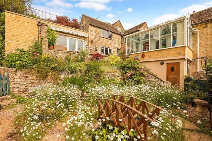 4 Bedroom Detached House For Sale In Houndscroft, Rodborough, Stroud, GL5