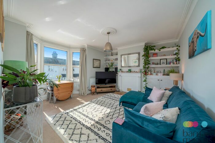 2 Bedroom Flat To Rent In Ravensbury Road, London, SW18