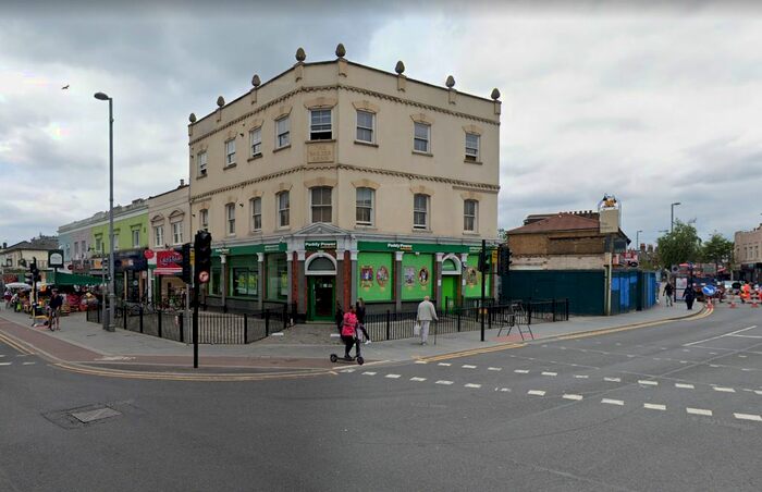 2 Bedroom Flat To Rent In Hoe Street, London E17