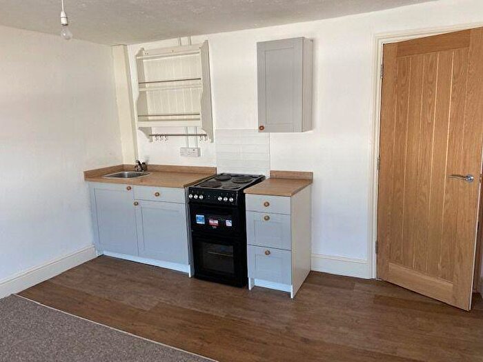 1 Bedroom Flat To Rent In Flat Brookend Street, HR9