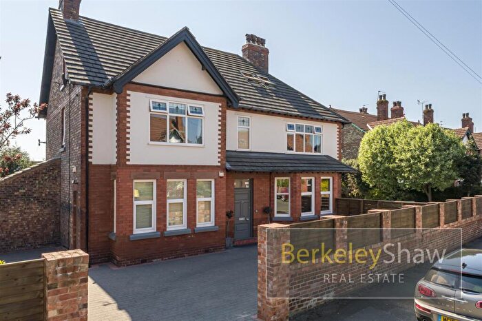 6 Bedroom Detached House For Sale In Victoria Avenue, Crosby, Liverpool, L23