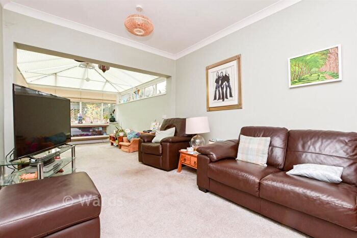 3 Bedroom Link Detached House For Sale In Elmstone Road, Ramsgate, Kent, CT11