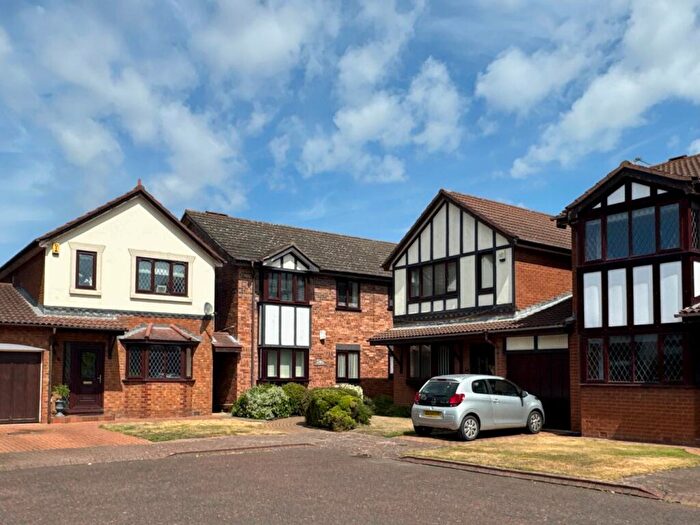2 Bedroom Flat For Sale In Oakleigh, Queens Croft, Formby, L37
