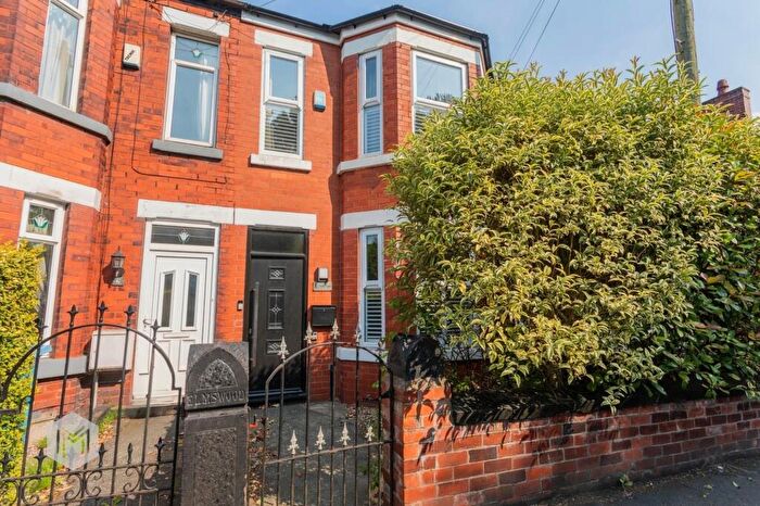 3 Bedroom End Of Terrace House For Sale In Folly Lane, Swinton, M27