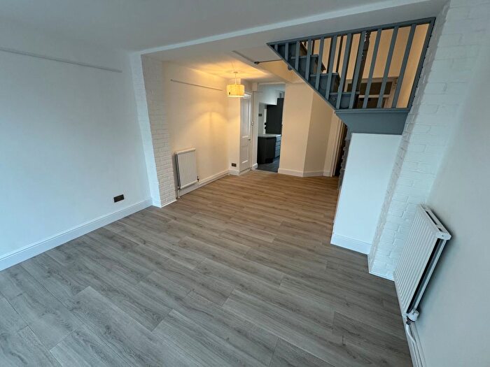 2 Bedroom Property To Rent In Blackfriars Street, Canterbury, CT1