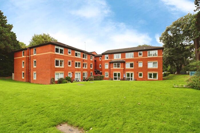 2 Bedroom Flat For Sale In Liege House, Upton, CH49