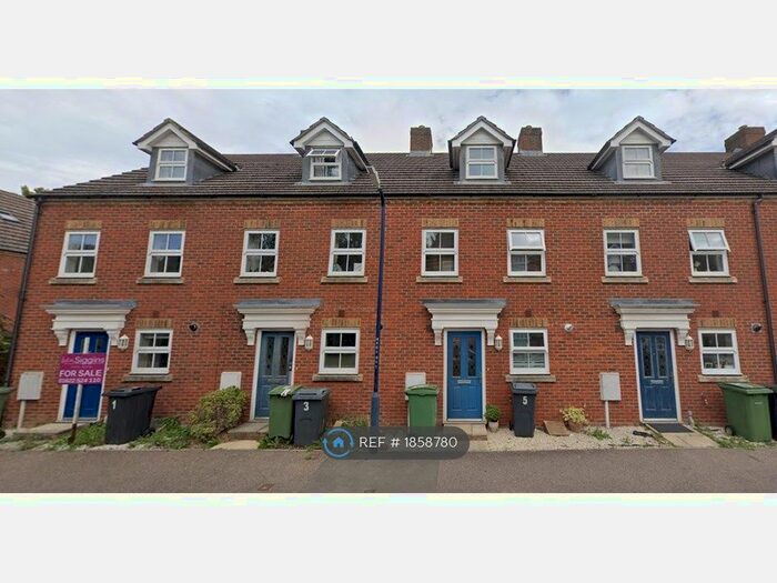 3 Bedroom Terraced House To Rent In Tennison Way, Maidstone, ME15