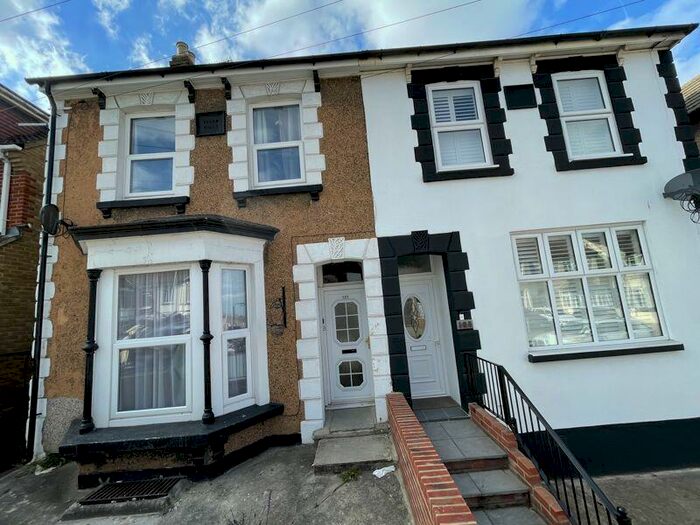 1 Bedroom Flat To Rent In Nelson Road, Gillingham, ME7