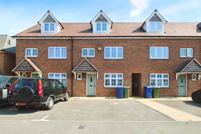 4 Bedroom Terraced House To Rent In Cambria Crescent, Sittingbourne, ME10