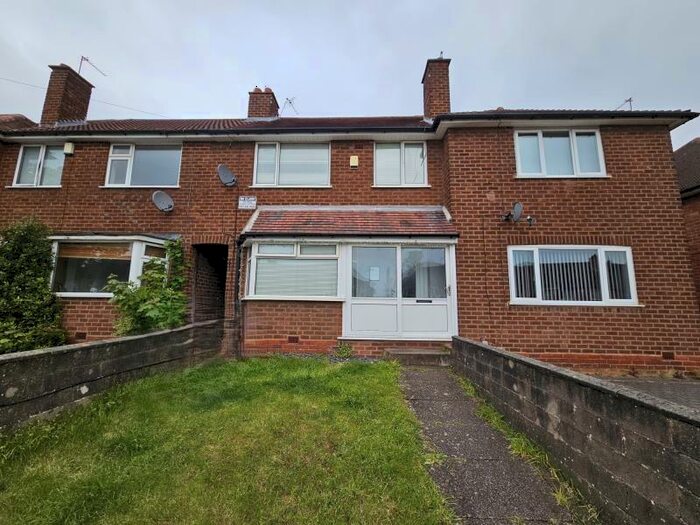 3 Bedroom Town House To Rent In Tyndale Crescent, Great Barr, Walsall, B43