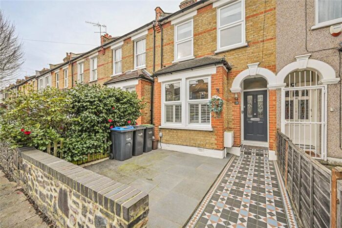 2 Bedroom Terraced House For Sale In Ollerton Road, London, N11