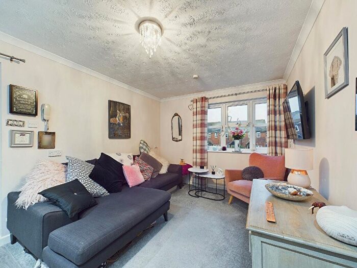 1 Bedroom Flat To Rent In Kirkland Close, Sidcup, Kent, DA15