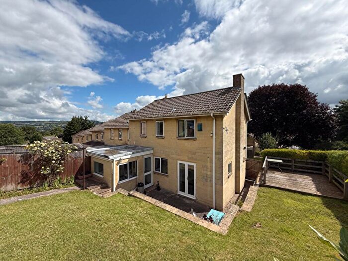 3 Bedroom End Of Terrace House For Sale In Poplar Close, Bath, BA2
