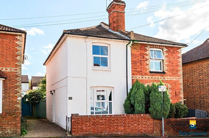 2 Bedroom Semi-Detached House For Sale In Queens Road, Guildford, Surrey, GU1
