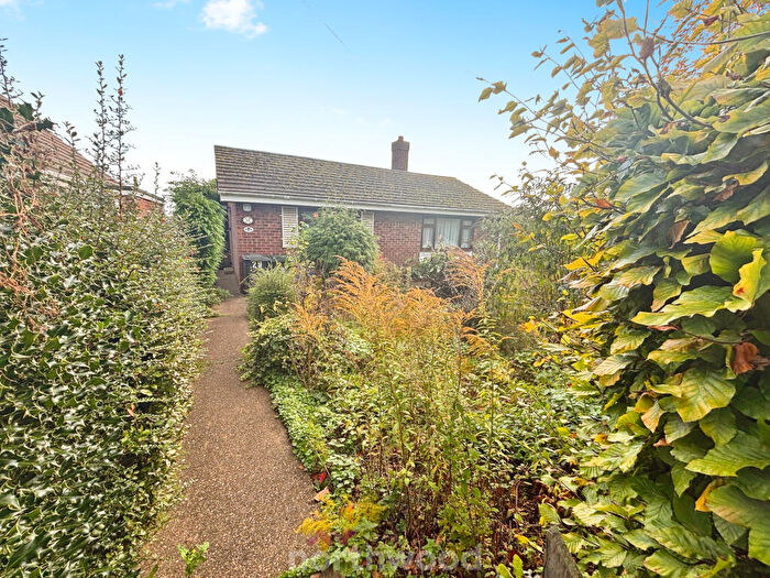 2 Bedroom Bungalow For Sale In Lings Lane, Hatfield, Doncaster, DN7