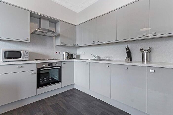4 Bedroom Flat To Rent In Blackness Avenue, West End, Dundee, DD2